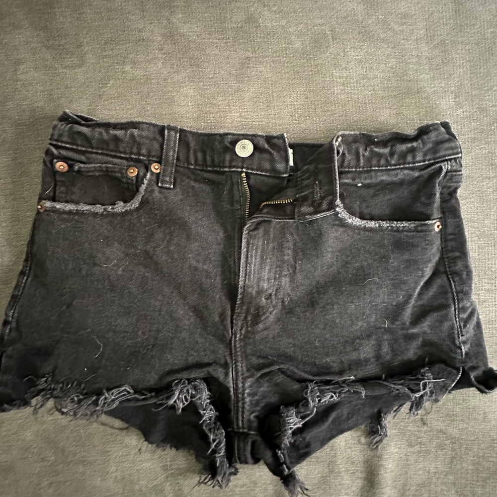 Abercrombie high rise mom short